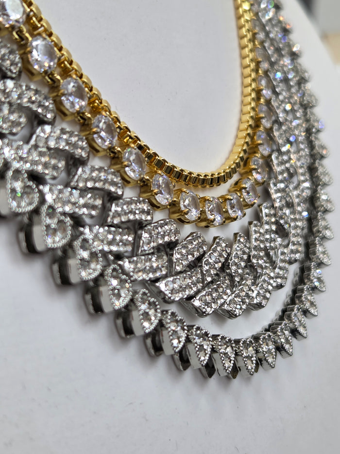 Chains & Necklaces