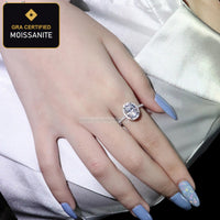 Oval-Cut Moissanite Engagement Ring detail