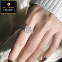Radiant Crushed-Ice Moissanite Ring detail