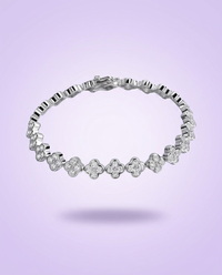 Four-leaf clover moissanite bracelet — lavender gradient