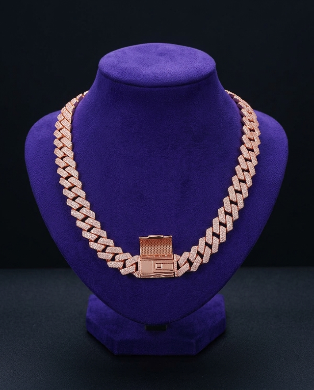 Showtime Gems velvet product photo