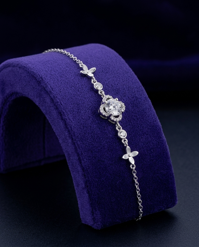 Showtime Gems velvet product photo