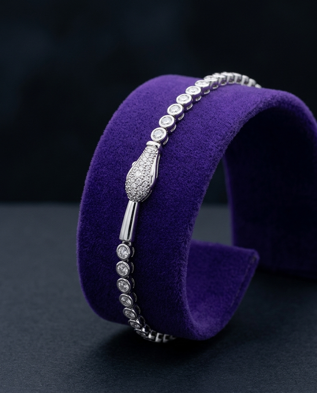Showtime Gems velvet product photo