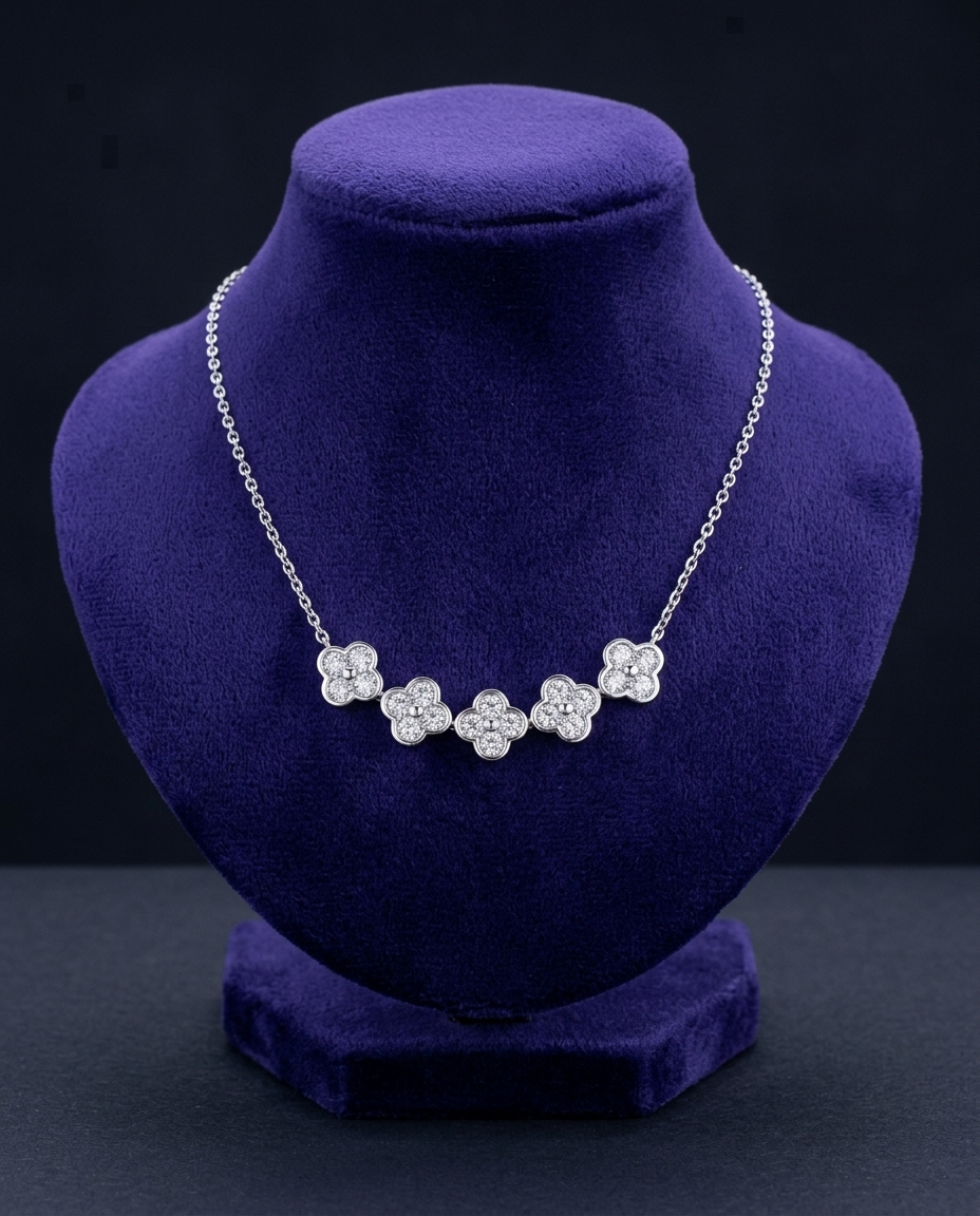Showtime Gems velvet product photo