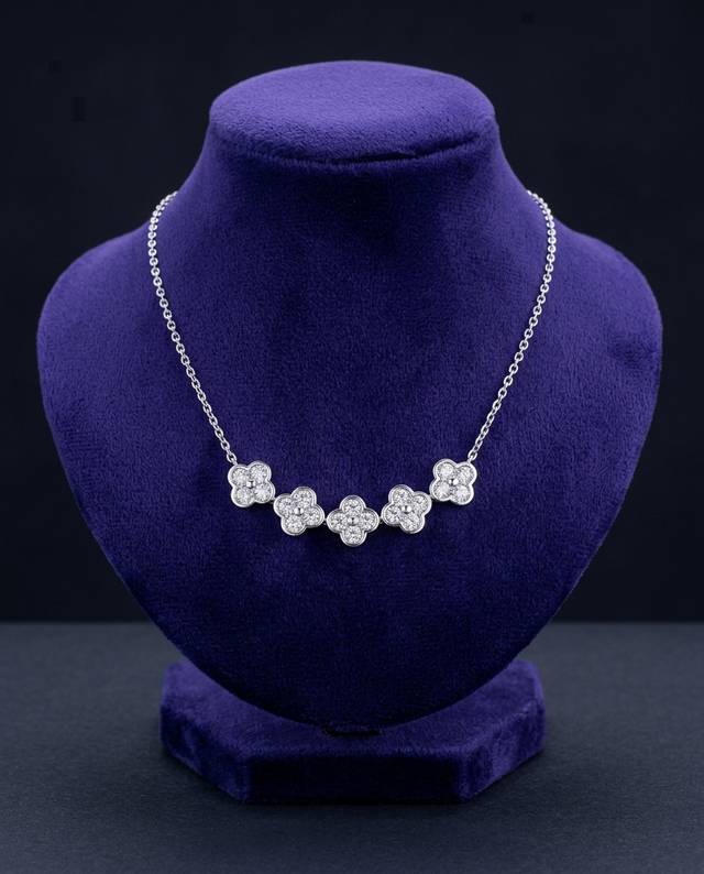 Showtime Gems velvet product photo
