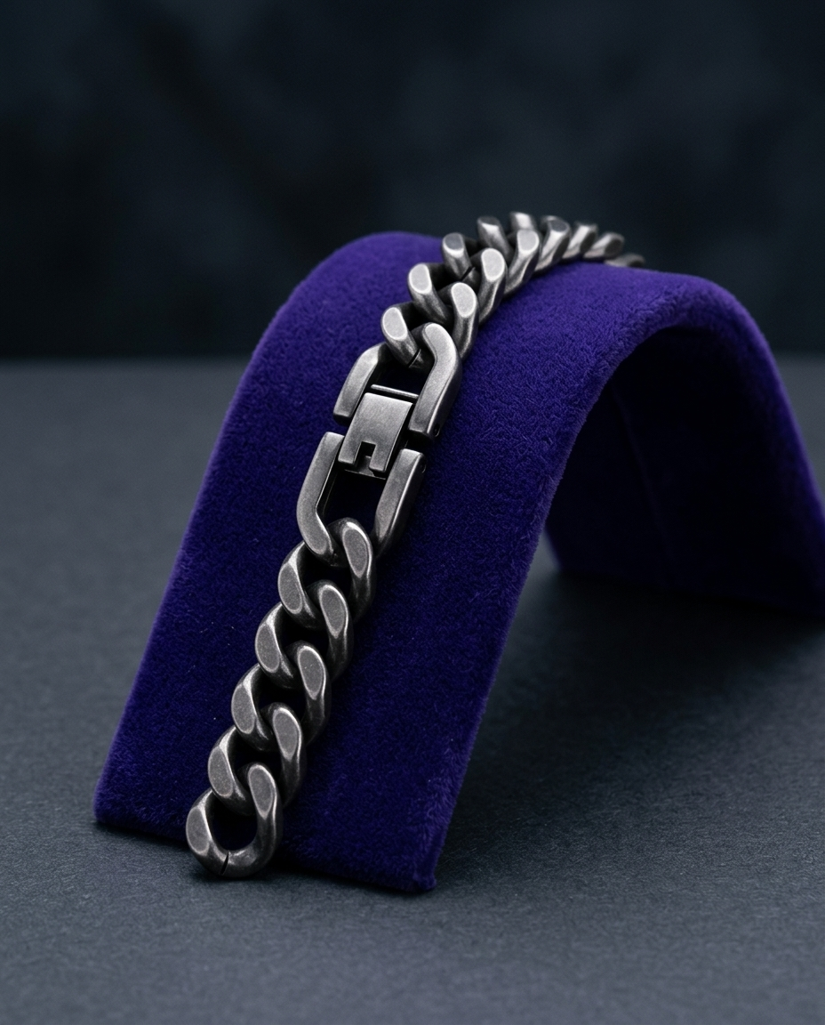 Showtime Gems velvet product photo