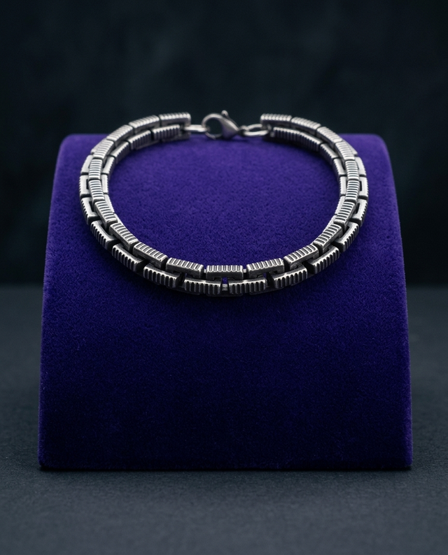 Showtime Gems velvet product photo